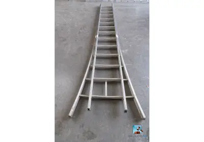 Dubbele ladder – kavel bij Clicpublic, Charleroi
