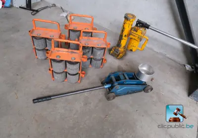 Batch van behandelingsapparatuur – kavel bij Clicpublic, Verviers
