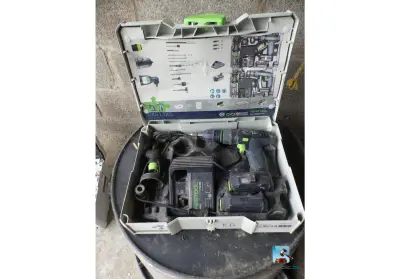 Accu-boor- en schroefmachine – kavel bij Clicpublic, Wavre
