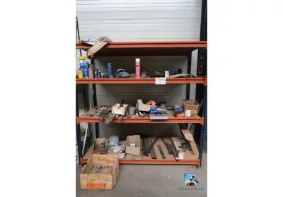Opslagrek met inhoud – kavel bij Clicpublic, Verviers