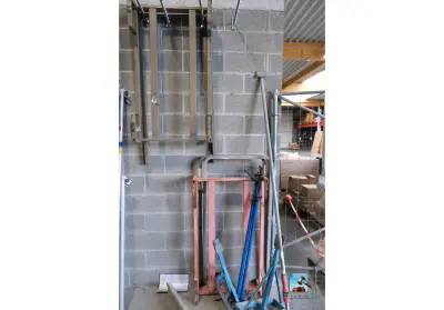 Set bouwonderdelen – kavel bij Clicpublic, Charleroi