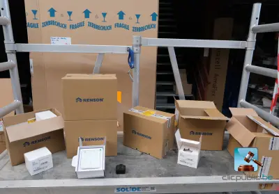 Set accessoires voor verwarmingstechnici – kavel bij Clicpublic, Charleroi