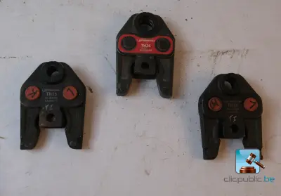 Set van krimpbekken – kavel bij Clicpublic, Nivelles