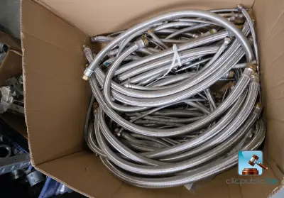 Set slangen – kavel bij Clicpublic, Charleroi