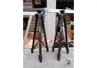 Set laserstatieven – kavel bij Clicpublic, Charleroi