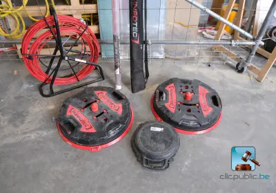Set kabelhaspels met kabels en toebehoren – kavel bij Clicpublic, Charleroi