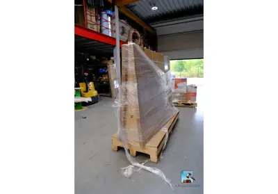Set van douchewanden – kavel bij Clicpublic, Charleroi