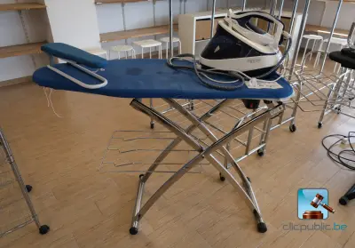 Stoomgenerator met strijktafel – kavel bij Clicpublic, Gozée