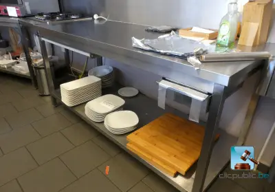 Roestvrij stalen tafel – kavel bij Clicpublic