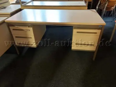 72 Tische – kavel bij Zoll-Auktion, Lüchow (Wendland)