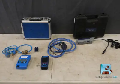 Set detectiegereedschap – kavel bij Clicpublic, Nivelles