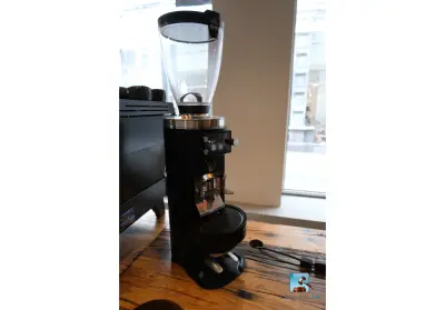Koffiemolen – kavel bij Clicpublic, Liège