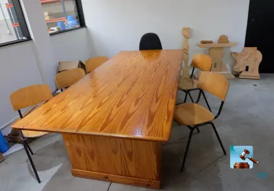 Veel meubels en huishoudelijke apparaten – kavel bij Clicpublic, Verviers
