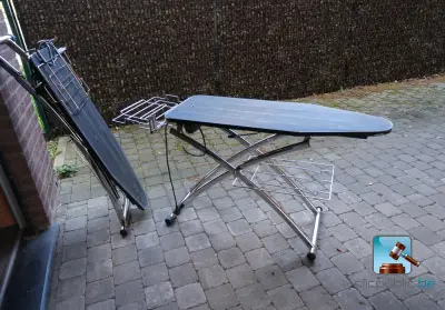 Set strijkplanken – kavel bij Clicpublic, Gozée