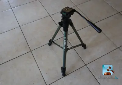Camera statief – kavel bij Clicpublic, Bertrange, Luxembourg