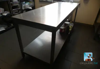 Roestvrijstalen tafel – kavel bij Clicpublic