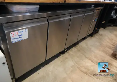 Gekoelde tafel – kavel bij Clicpublic, Liège
