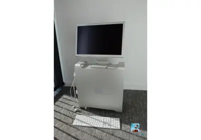 Batch van hardware – kavel bij Clicpublic, Ans