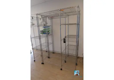 Set van planken – kavel bij Clicpublic, Gozée