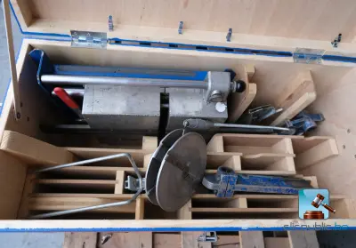 Set lasaccessoires – kavel bij Clicpublic, Charleroi