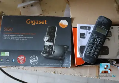 Gigaset-telefoon – kavel bij Clicpublic, Robelmont