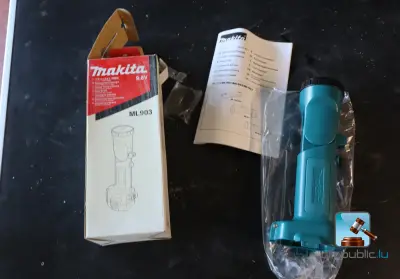 Zaklamp – kavel bij Clicpublic, Robelmont
