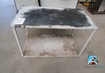 Werktafel – kavel bij Clicpublic, Verviers