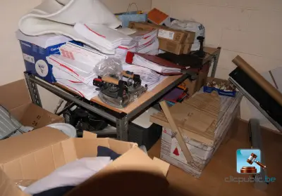 Inhoud van de kamer – kavel bij Clicpublic, Presles