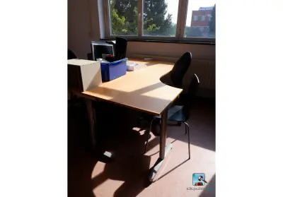 Kantoormeubelset – kavel bij Clicpublic, Blegny