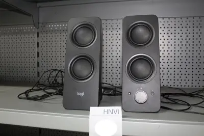 PC speakerset LOGITECH – kavel bij HNVI, Loon op Zand
