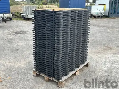 Paddockmatten / PVC-Matten (30 Stück, 1.200 × 750 mm, unbenutzt) – kavel bij Blinto, Emmerich