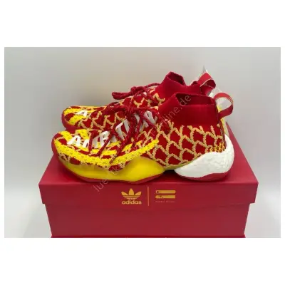 Adidas Originals x Pharrell Williams BYW CNY Gr. 40 2/3 – kavel bij Luedtke Versteigerungen, Werneuchen