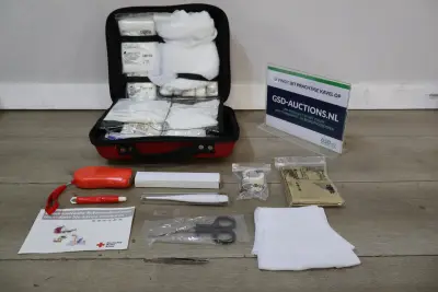 EHBO kit met verband en nooddeken – kavel bij GSD Auctions, Zoeterwoude