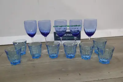 Set blauw glaswerk – kavel bij GSD Auctions, Zoeterwoude