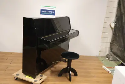 Kawai Piano met Kruk - Japan – kavel bij GSD Auctions, Zoeterwoude