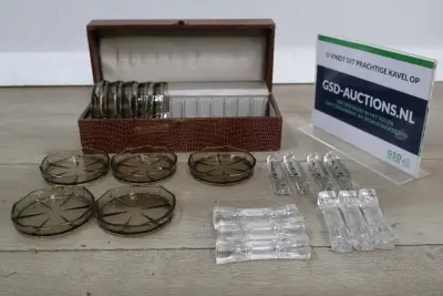 Set van Vintage Kristallen Onderzetters en Bestekleggers – kavel bij GSD Auctions, Zoeterwoude