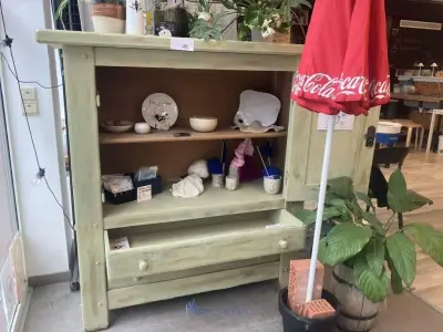 Houten kast – kavel bij VH Auctions