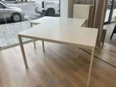 2 tafels elk – kavel bij VH Auctions
