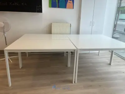 4 tafels elk – kavel bij VH Auctions