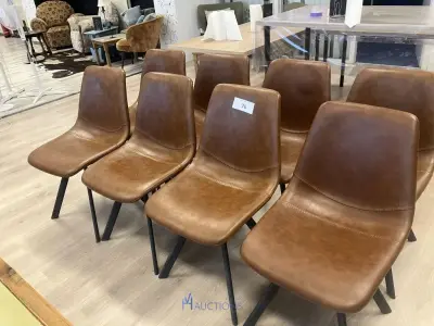8 stoelen – kavel bij VH Auctions