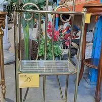 Vintage goudkleurig metalen rek Hollywood regency stijl – kavel bij BOPA Auctions, Aarsele