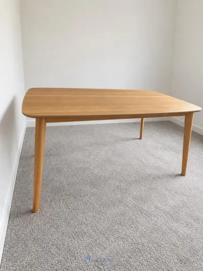 Jysk houten tafel – 150 × 90 cm – kavel bij VH Auctions