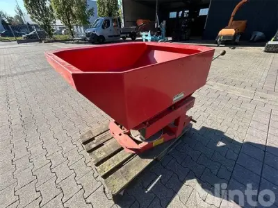 Zweischeibendüngerstreuer. Rauch A06 401 – kavel bij Blinto, Ratingen