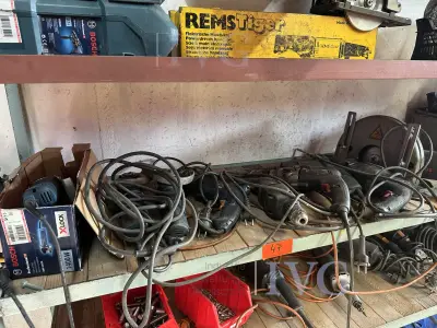 Posten Elektro-Handarbeitsgeräte – kavel bij IVG, Bautzen