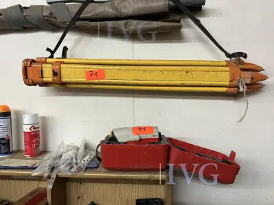 Nivelliergerät LEICA NA720 – kavel bij IVG, Bautzen