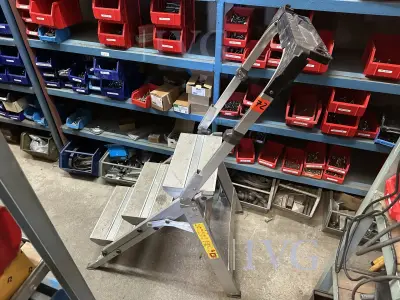 Aluminium opstapje van GÜNZBURGER STEIGTECHNIK – kavel bij IVG, Bautzen