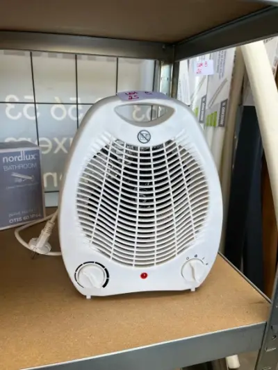 LOT B25 - Radiateur soufflant électrique portable – kavel bij Auctionline, Leglise