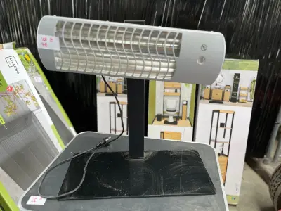 LOT B78 - Chauffage radiant électrique à quartz sur pied – 2 niveaux de puissance – kavel bij Auctionline, Leglise