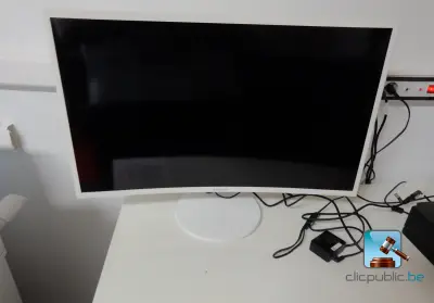 Computerscherm – kavel bij Clicpublic