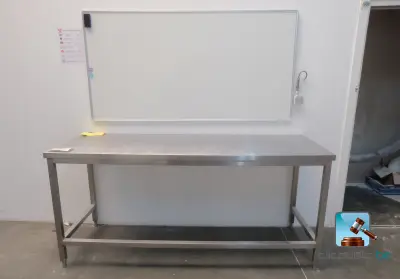 Roestvrij stalen tafel – kavel bij Clicpublic